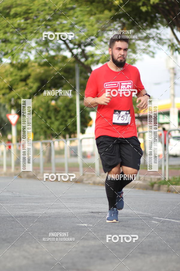 Compre as suas fotos do eventoSantander Track&Field Run Series - Cidade Center Norte no Fotop