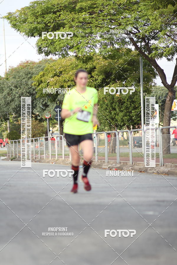 Compre as suas fotos do eventoSantander Track&Field Run Series - Cidade Center Norte no Fotop