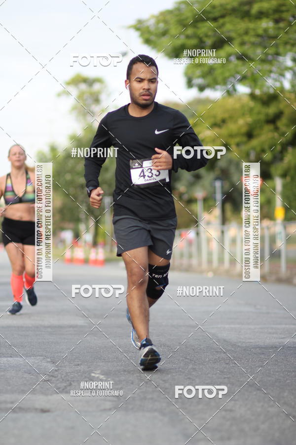 Compre as suas fotos do eventoSantander Track&Field Run Series - Cidade Center Norte no Fotop
