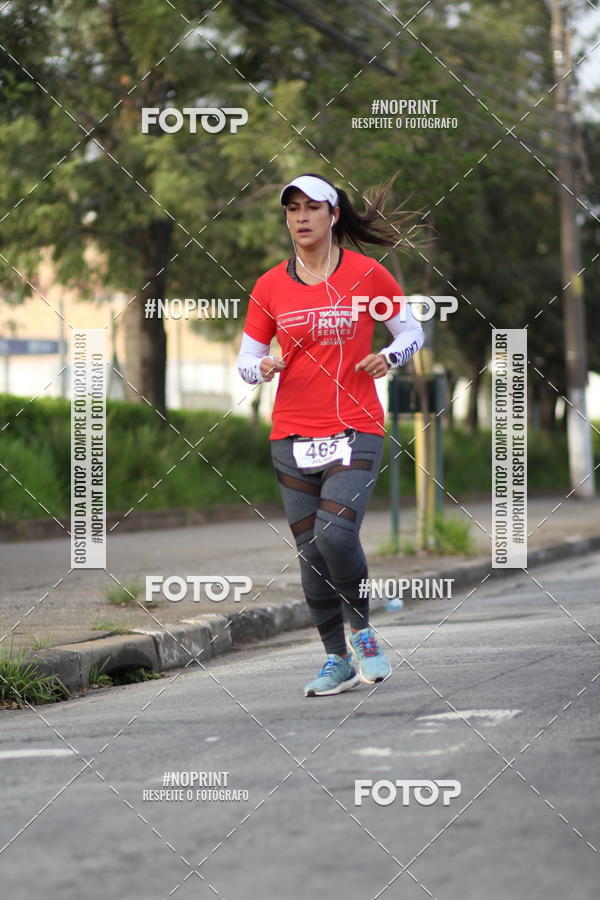 Compre as suas fotos do eventoSantander Track&Field Run Series - Cidade Center Norte no Fotop