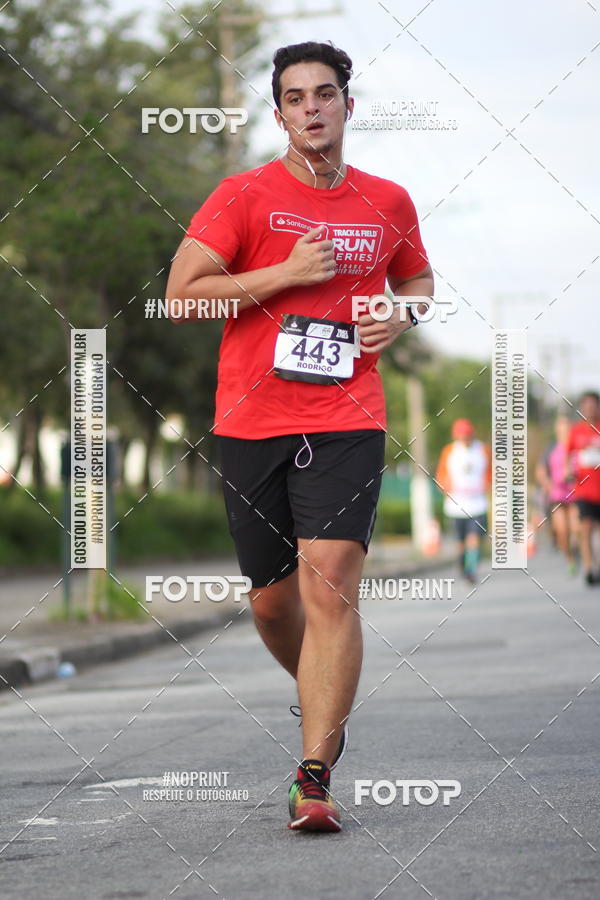 Compre as suas fotos do eventoSantander Track&Field Run Series - Cidade Center Norte no Fotop