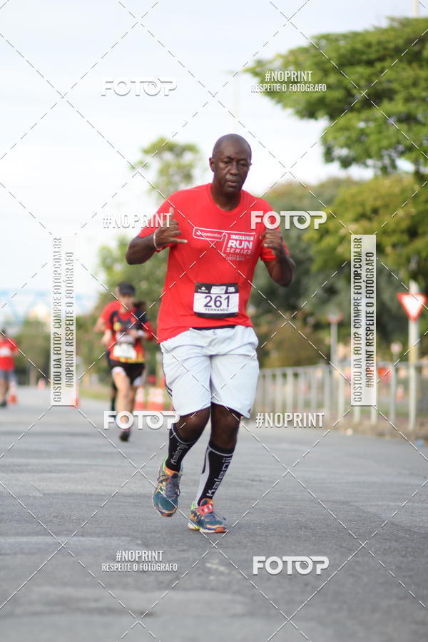 Acquista le foto dell'eventoSantander Track&Field Run Series - Cidade Center Norte in Fotop