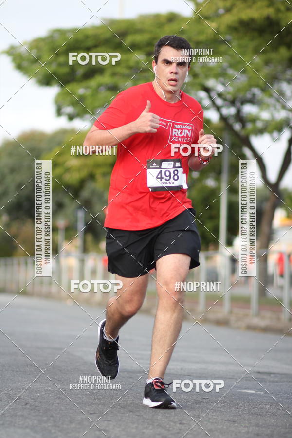 Buy your photos of the eventSantander Track&Field Run Series - Cidade Center Norte on Fotop