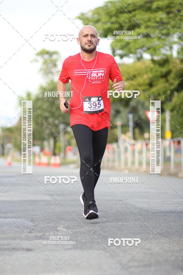 Compre suas fotos do eventoSantander Track&Field Run Series - Cidade Center Norte no Fotop