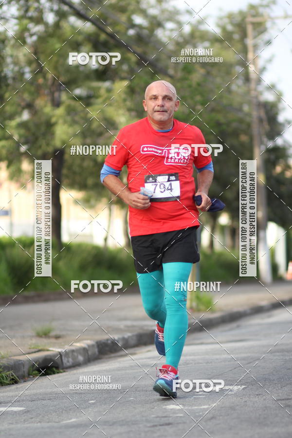 Compre suas fotos do eventoSantander Track&Field Run Series - Cidade Center Norte no Fotop