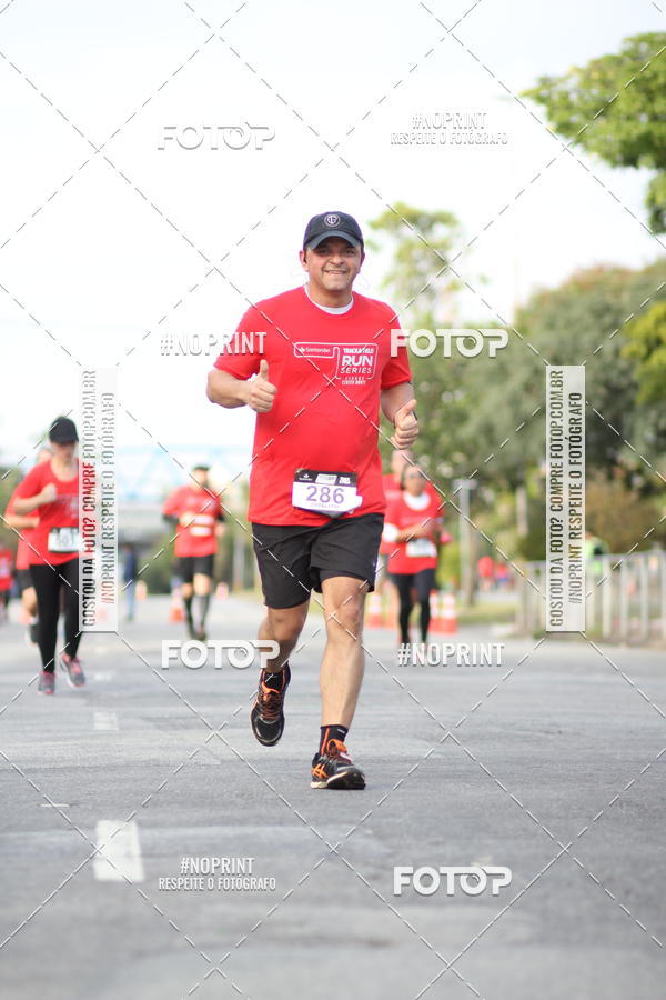 Compre suas fotos do eventoSantander Track&Field Run Series - Cidade Center Norte no Fotop
