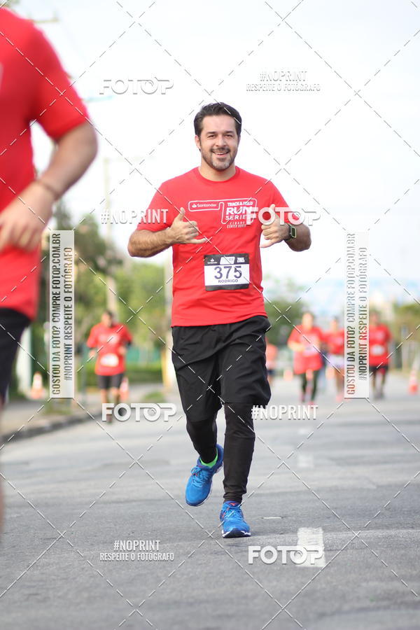 Buy your photos of the eventSantander Track&Field Run Series - Cidade Center Norte on Fotop