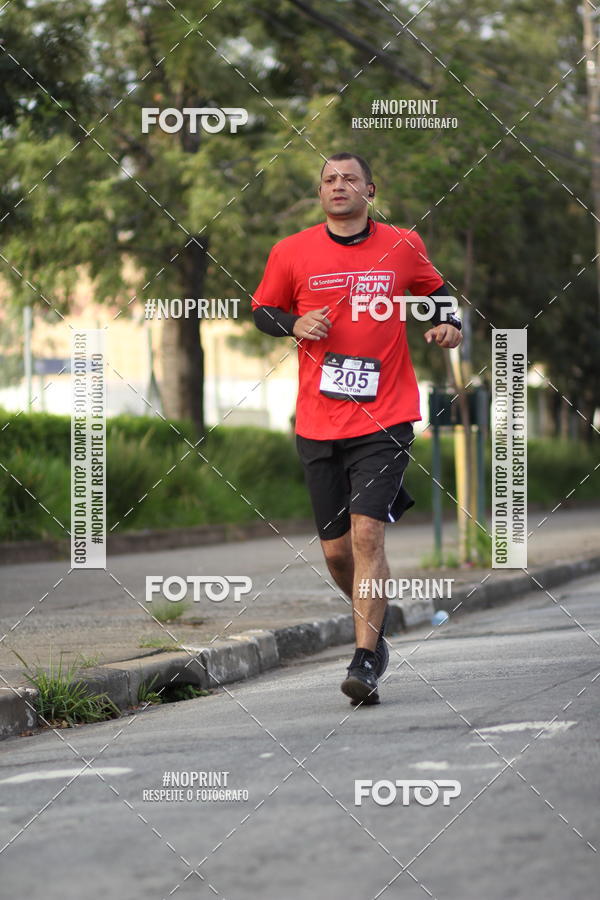 Buy your photos of the eventSantander Track&Field Run Series - Cidade Center Norte on Fotop