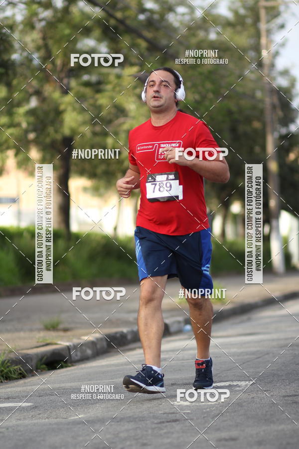 Buy your photos of the eventSantander Track&Field Run Series - Cidade Center Norte on Fotop