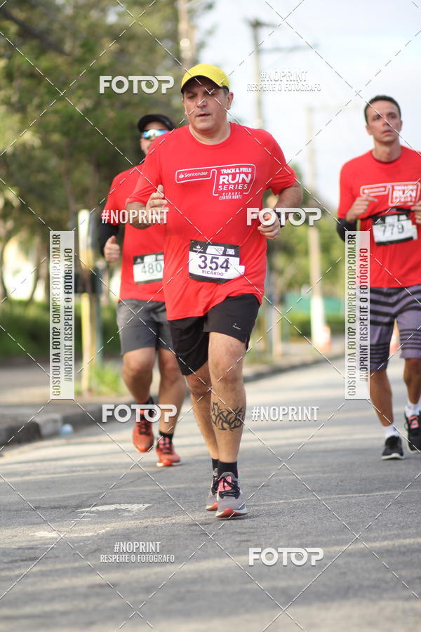 Compra tus fotos del eventoSantander Track&Field Run Series - Cidade Center Norte En Fotop