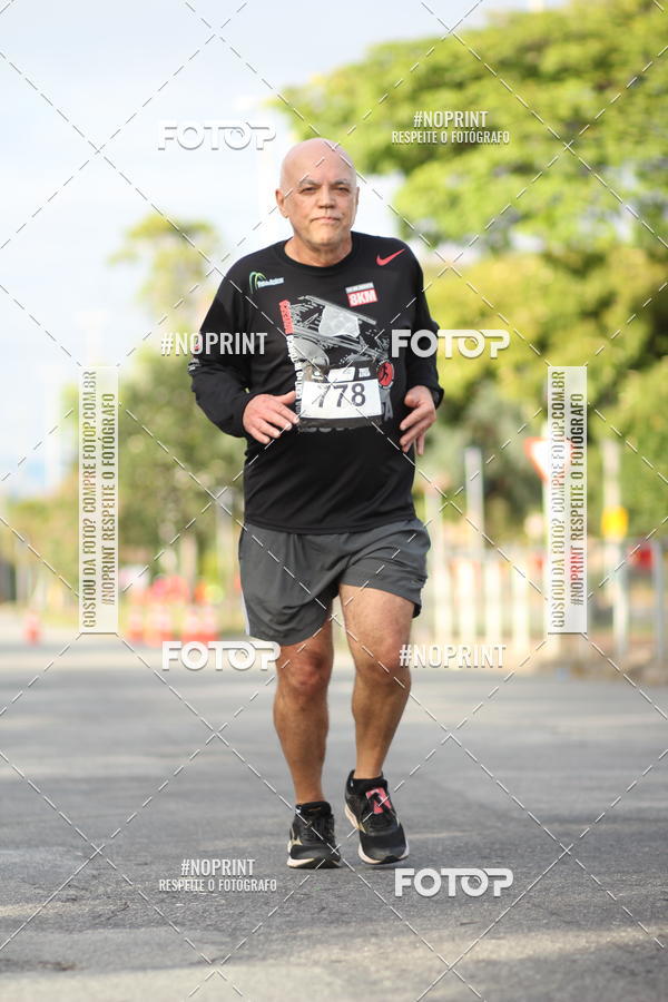 Compra tus fotos del eventoSantander Track&Field Run Series - Cidade Center Norte En Fotop