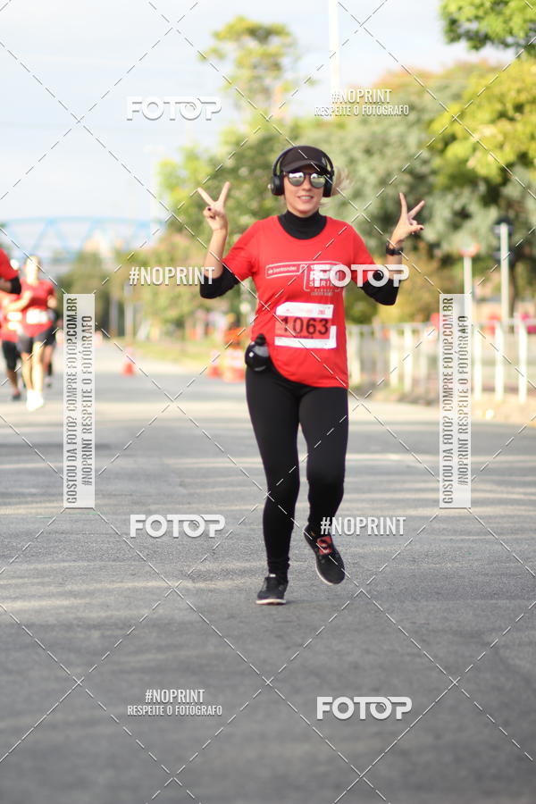 Compra tus fotos del eventoSantander Track&Field Run Series - Cidade Center Norte En Fotop