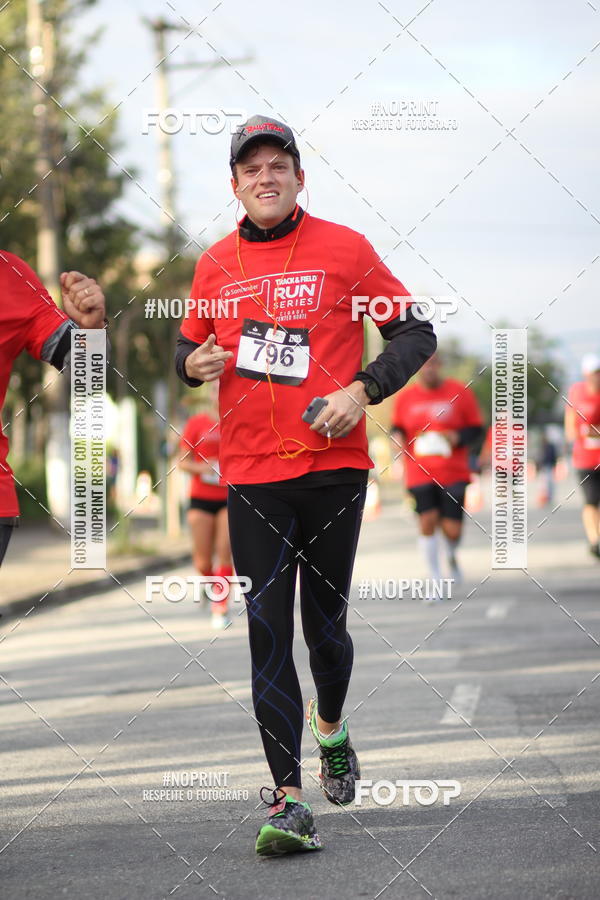 Achetez vos photos de l'vnementSantander Track&Field Run Series - Cidade Center Norte sur Fotop