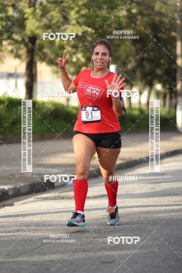 Achetez vos photos de l'vnementSantander Track&Field Run Series - Cidade Center Norte sur Fotop