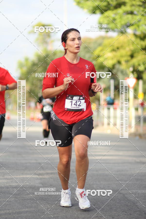 Achetez vos photos de l'vnementSantander Track&Field Run Series - Cidade Center Norte sur Fotop