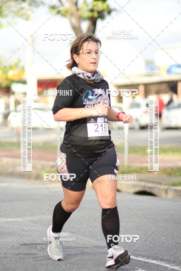 Achetez vos photos de l'vnementSantander Track&Field Run Series - Cidade Center Norte sur Fotop