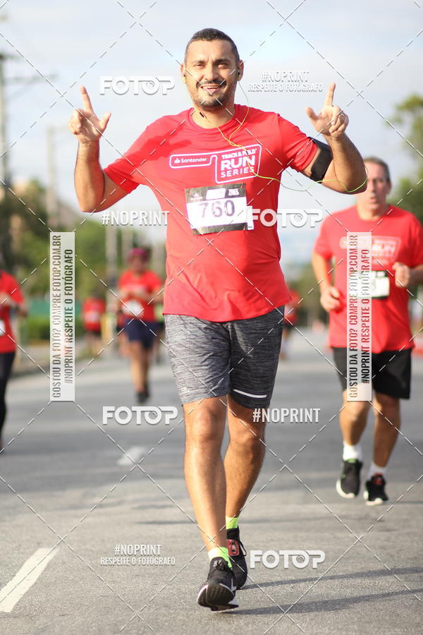 Achetez vos photos de l'vnementSantander Track&Field Run Series - Cidade Center Norte sur Fotop