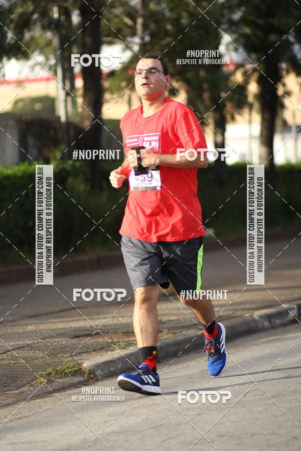 Achetez vos photos de l'vnementSantander Track&Field Run Series - Cidade Center Norte sur Fotop