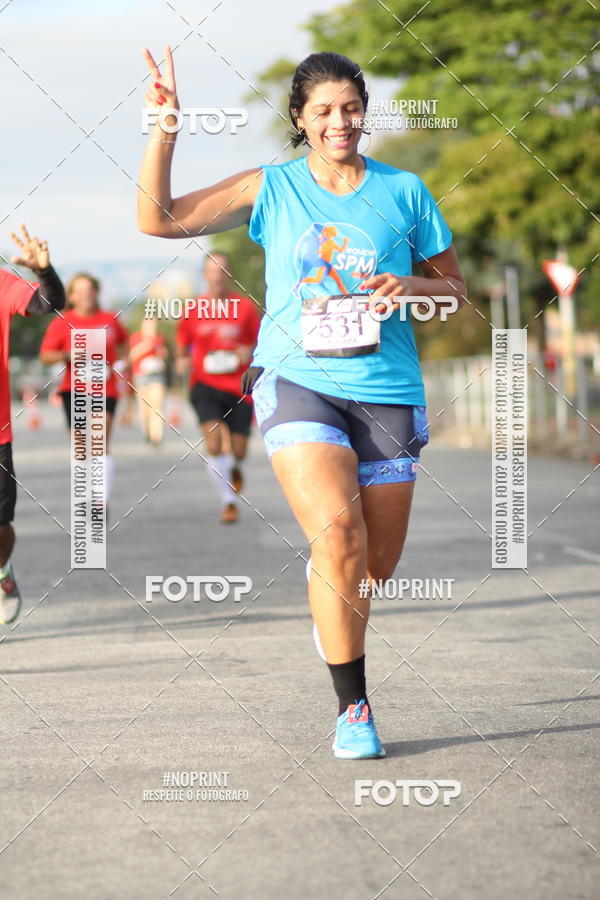 Achetez vos photos de l'vnementSantander Track&Field Run Series - Cidade Center Norte sur Fotop