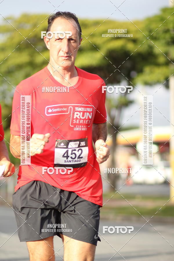 Achetez vos photos de l'vnementSantander Track&Field Run Series - Cidade Center Norte sur Fotop