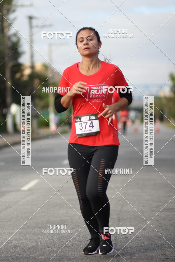 Compra tus fotos del eventoSantander Track&Field Run Series - Cidade Center Norte En Fotop