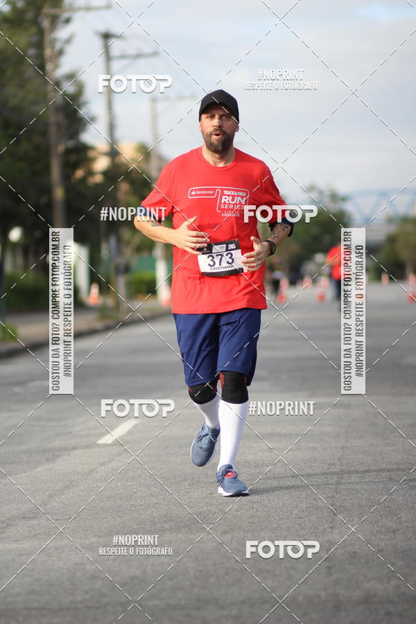 Compra tus fotos del eventoSantander Track&Field Run Series - Cidade Center Norte En Fotop