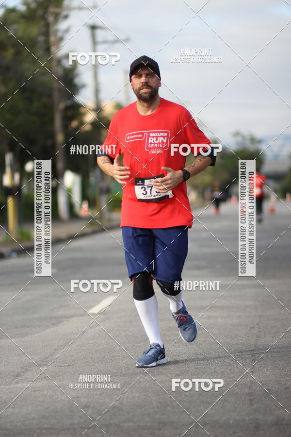 Compra tus fotos del eventoSantander Track&Field Run Series - Cidade Center Norte En Fotop