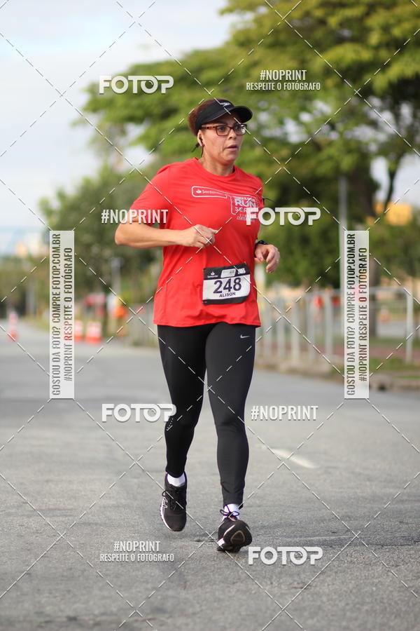 Compra tus fotos del eventoSantander Track&Field Run Series - Cidade Center Norte En Fotop