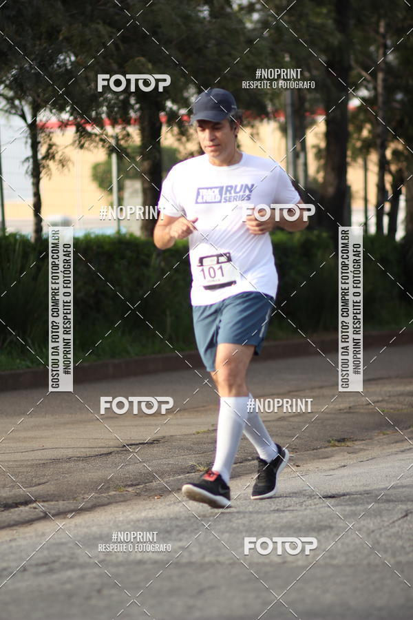 Buy your photos of the eventSantander Track&Field Run Series - Cidade Center Norte on Fotop