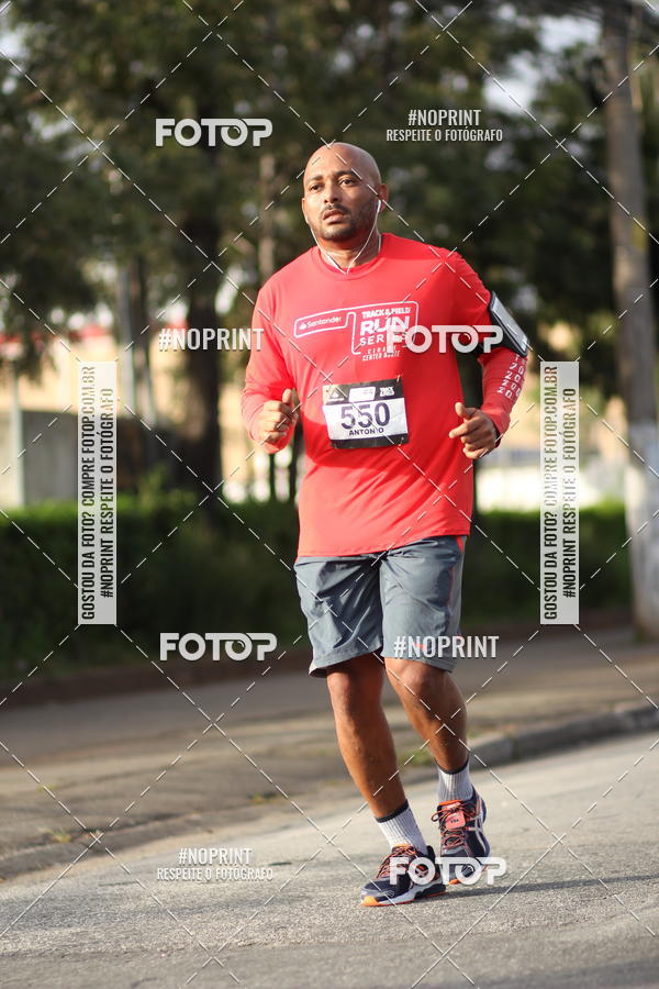 Compre suas fotos do eventoSantander Track&Field Run Series - Cidade Center Norte no Fotop