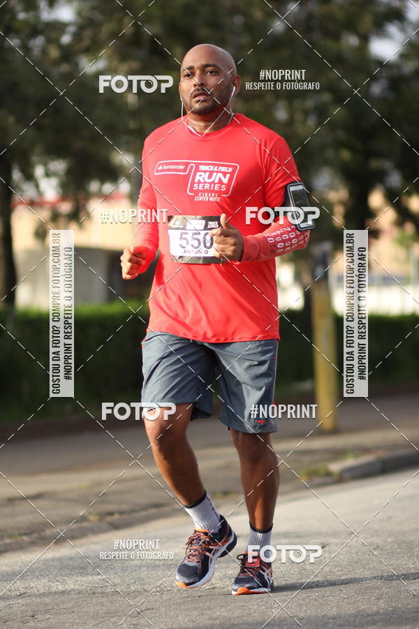 Compre suas fotos do eventoSantander Track&Field Run Series - Cidade Center Norte no Fotop
