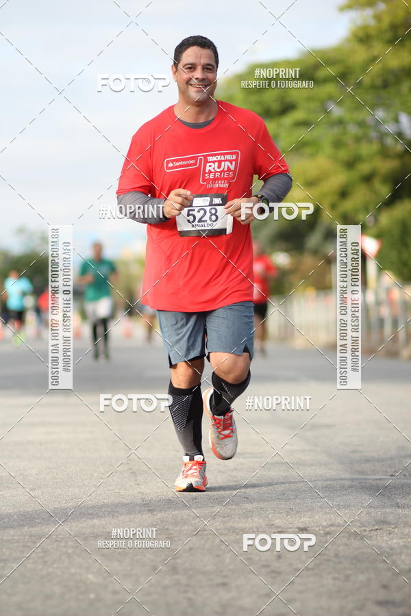 Compre suas fotos do eventoSantander Track&Field Run Series - Cidade Center Norte no Fotop