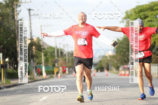 Achetez vos photos de l'vnementSantander Track&Field Run Series - Cidade Center Norte sur Fotop