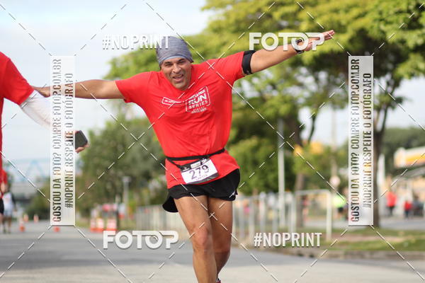 Achetez vos photos de l'vnementSantander Track&Field Run Series - Cidade Center Norte sur Fotop