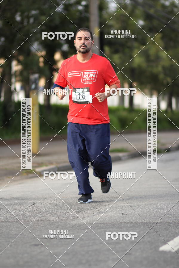 Buy your photos of the eventSantander Track&Field Run Series - Cidade Center Norte on Fotop