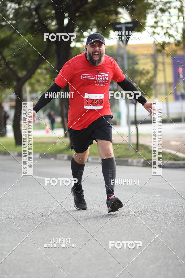 Achetez vos photos de l'vnementSantander Track&Field Run Series - Cidade Center Norte sur Fotop