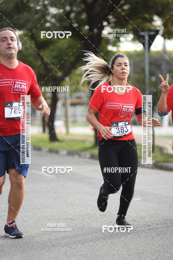 Achetez vos photos de l'vnementSantander Track&Field Run Series - Cidade Center Norte sur Fotop