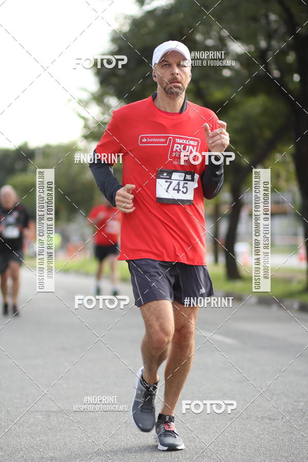 Buy your photos of the eventSantander Track&Field Run Series - Cidade Center Norte on Fotop