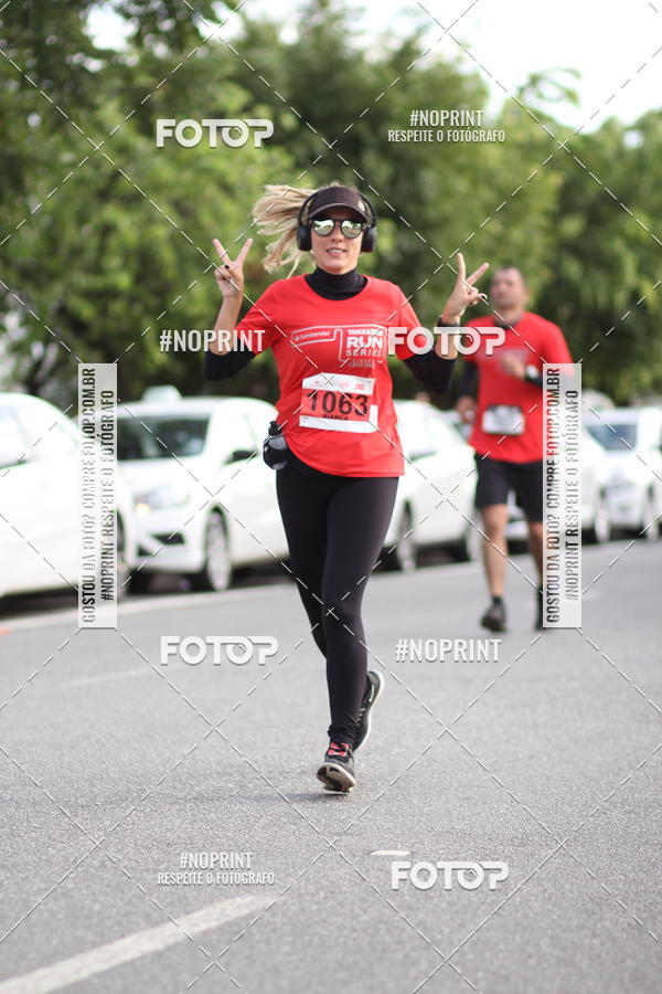 Achetez vos photos de l'vnementSantander Track&Field Run Series - Cidade Center Norte sur Fotop