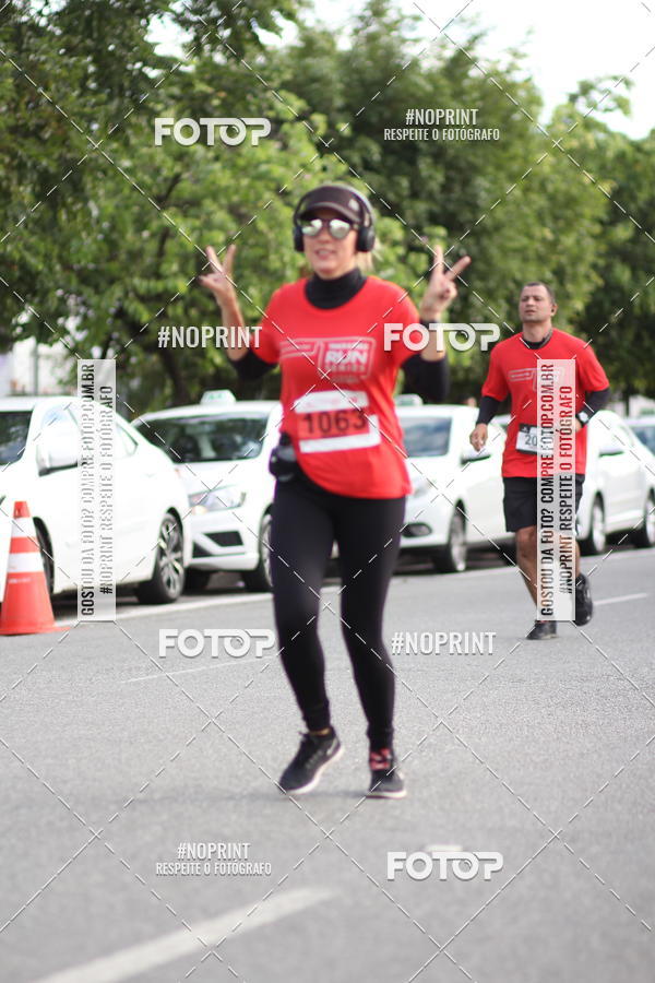 Achetez vos photos de l'vnementSantander Track&Field Run Series - Cidade Center Norte sur Fotop