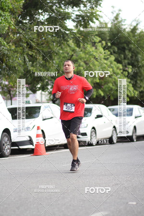 Achetez vos photos de l'vnementSantander Track&Field Run Series - Cidade Center Norte sur Fotop