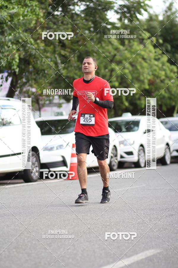 Achetez vos photos de l'vnementSantander Track&Field Run Series - Cidade Center Norte sur Fotop