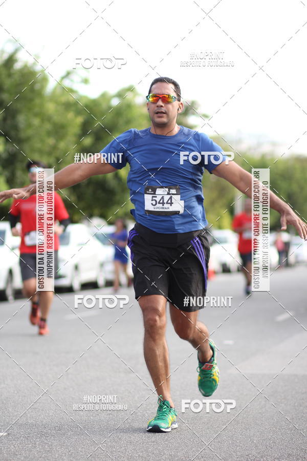 Achetez vos photos de l'vnementSantander Track&Field Run Series - Cidade Center Norte sur Fotop
