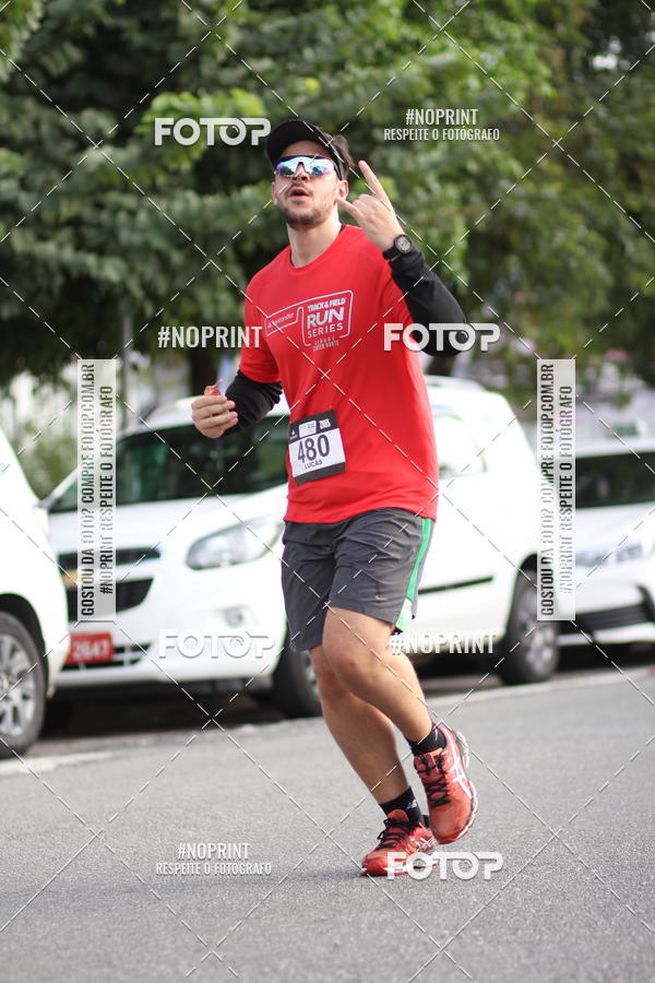 Achetez vos photos de l'vnementSantander Track&Field Run Series - Cidade Center Norte sur Fotop