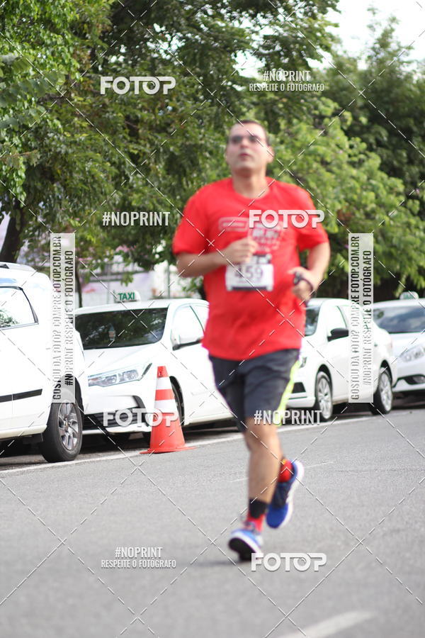 Achetez vos photos de l'vnementSantander Track&Field Run Series - Cidade Center Norte sur Fotop