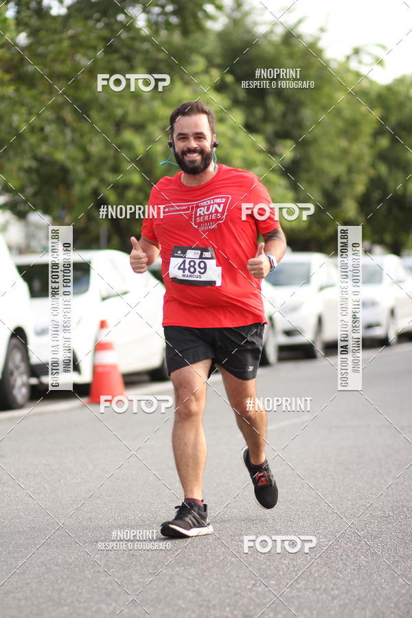 Achetez vos photos de l'vnementSantander Track&Field Run Series - Cidade Center Norte sur Fotop