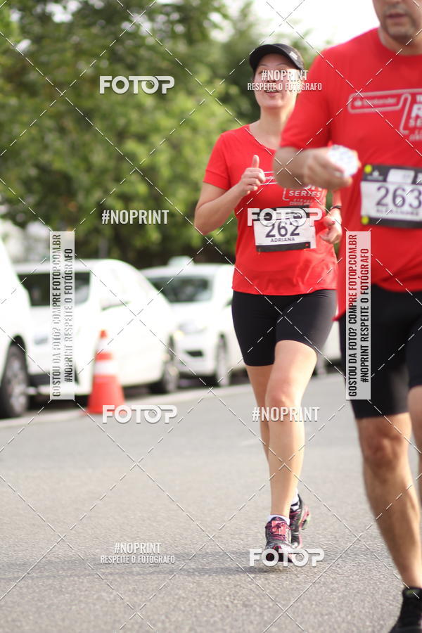 Compra tus fotos del eventoSantander Track&Field Run Series - Cidade Center Norte En Fotop
