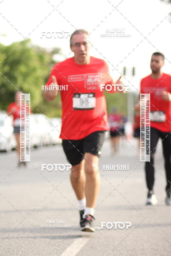 Compra tus fotos del eventoSantander Track&Field Run Series - Cidade Center Norte En Fotop