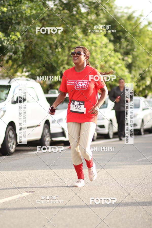 Compra tus fotos del eventoSantander Track&Field Run Series - Cidade Center Norte En Fotop