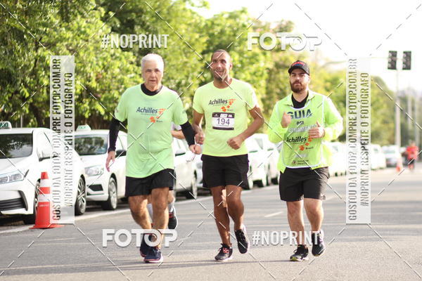 Compre as suas fotos do eventoSantander Track&Field Run Series - Cidade Center Norte no Fotop